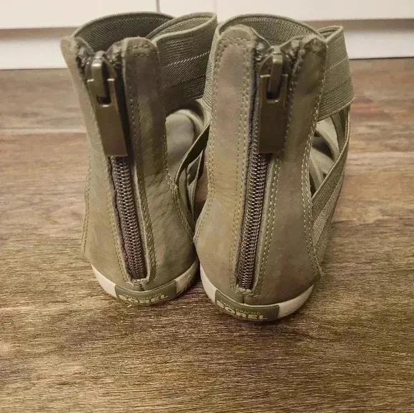 Sorel Out &amp; About Plus Sandals Elastic Gladiator sage green women's 8.5
