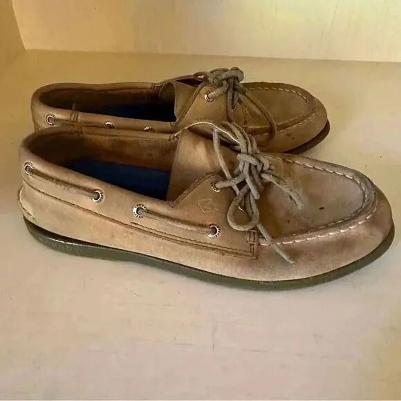 Sperry big kids tan leather boat shoes with tie size 2.5