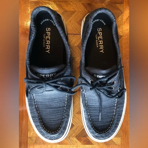 Sperry halyard 2 men’s blue boat shoes  8.5