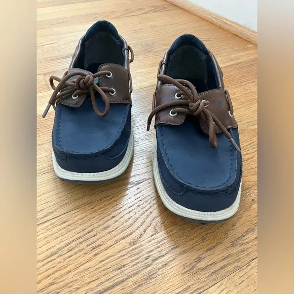 Sperry Lanyard Boat Shoes Boys Brown and Blue Size 5M