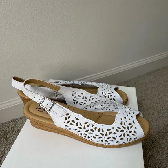 SPRING STEP FOOTSIE SLINGBACK SANDALS Florals Leather Size 10 NEW