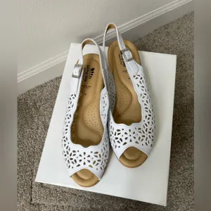 SPRING STEP FOOTSIE SLINGBACK SANDALS Florals Leather Size 10 NEW