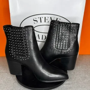 Steve Madden Jaclyn Stud  Heel Bootie Black Leather Size 8 EU 38.5 WITH BOX
