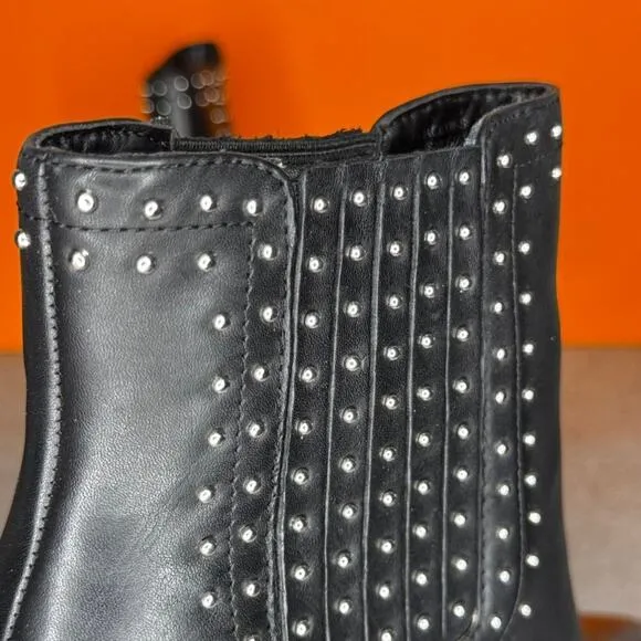 Steve Madden Jaclyn Stud  Heel Bootie Black Leather Size 8 EU 38.5 WITH BOX