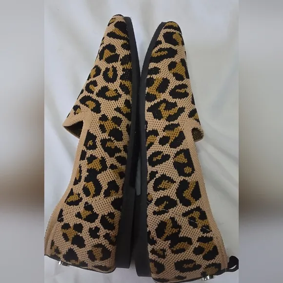 Steve Madden Raine Soft Fabric Animal Leopard Print Slip On Flats Shoes Size 6.5