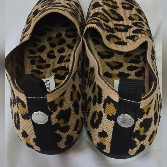 Steve Madden Raine Soft Fabric Animal Leopard Print Slip On Flats Shoes Size 6.5