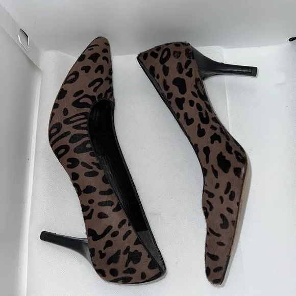 Stuart Weitzman animal Print leather pumps women’s shoes Sz 8.5 M