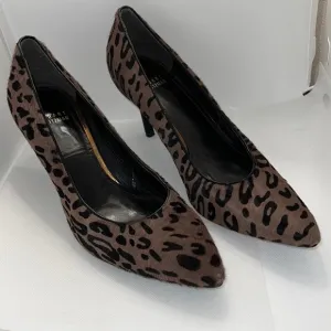 Stuart Weitzman animal Print leather pumps women’s shoes Sz 8.5 M