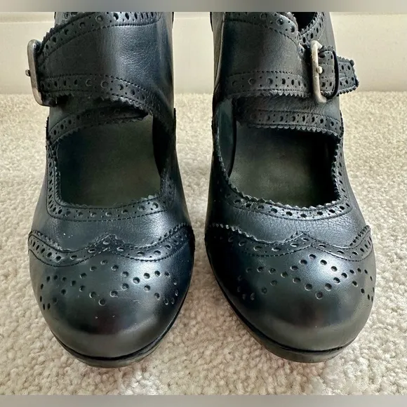 Stuart Weitzman Black Leather Heels Mary Jane Brogue - Size: 8.5