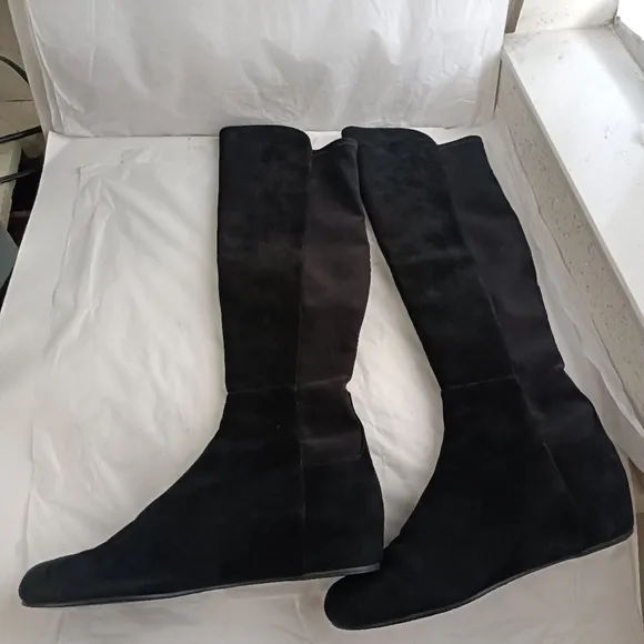 Stuart Weitzman MAINLINE  Over the Knee Boot Black suede women's  Size 8.5M