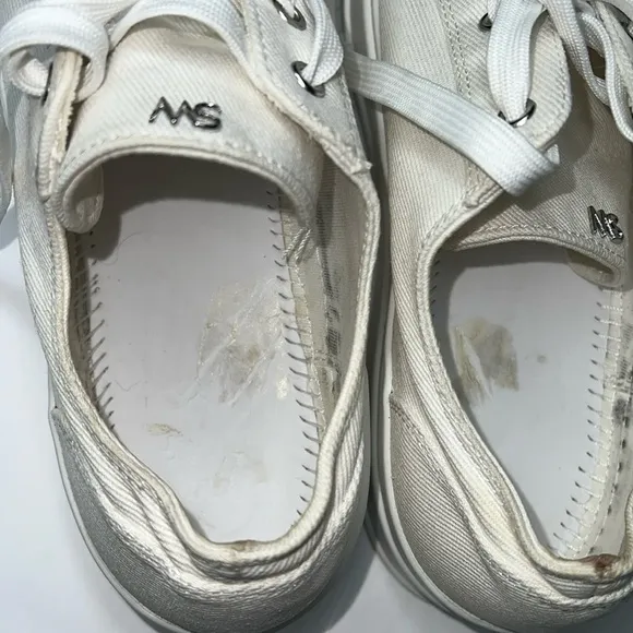 Stuart Weitzman Sz 38 White Canvas Tennis Shoes Sneakers