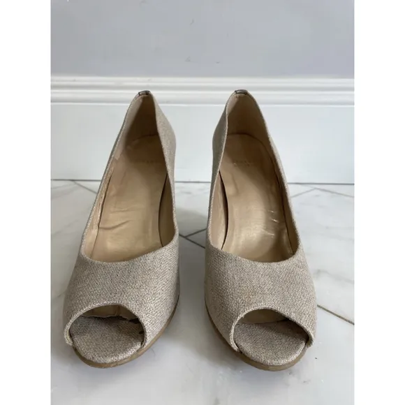 Stuart Weitzman Women’s Beige Peep Toe Canvas Wood Wedge Heels Size 11 EUC