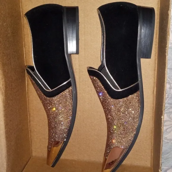 Stunner Gold Shoes