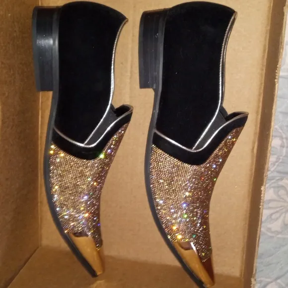 Stunner Gold Shoes