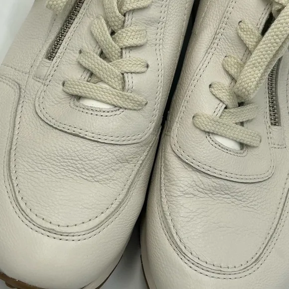Super Soft Paul Green Ivory Leather Hero Sneakers size 7.5 Side Zip New