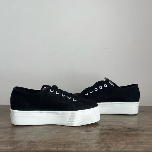 Superga Women's Canvas Platform Black Sneaker Size 6.5       SKU#24136