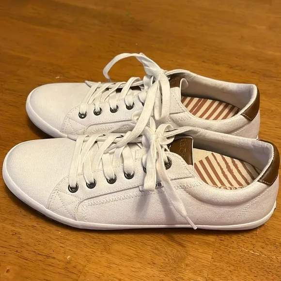 Taos Footwear White Canvas Starburst Lace Up Shoe Womens Size 10