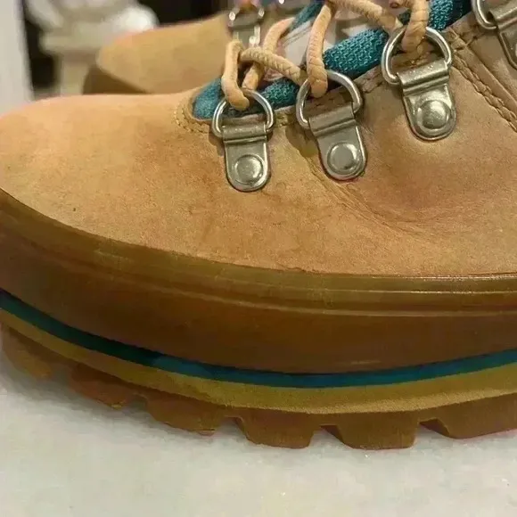 Timberland tims multicolored women’s shoes sz 7 pink purple tan rare!