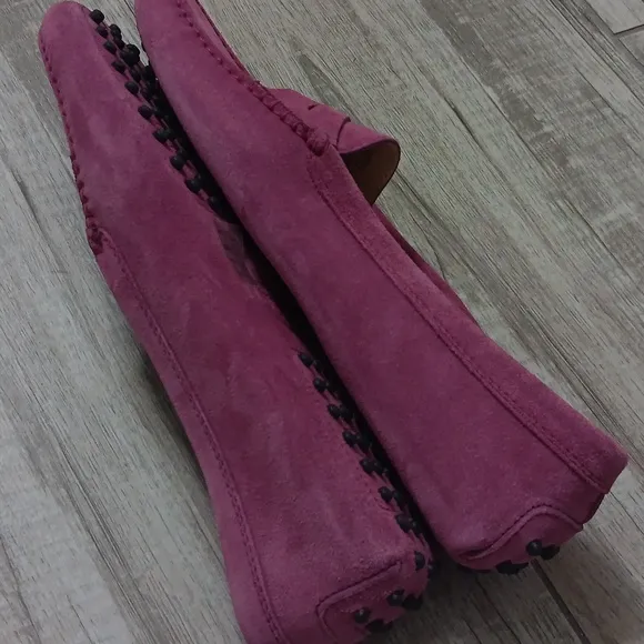 TOD'S new!!..SUEDE GOMMINI PENNY LOAFER..SIZE 39.5