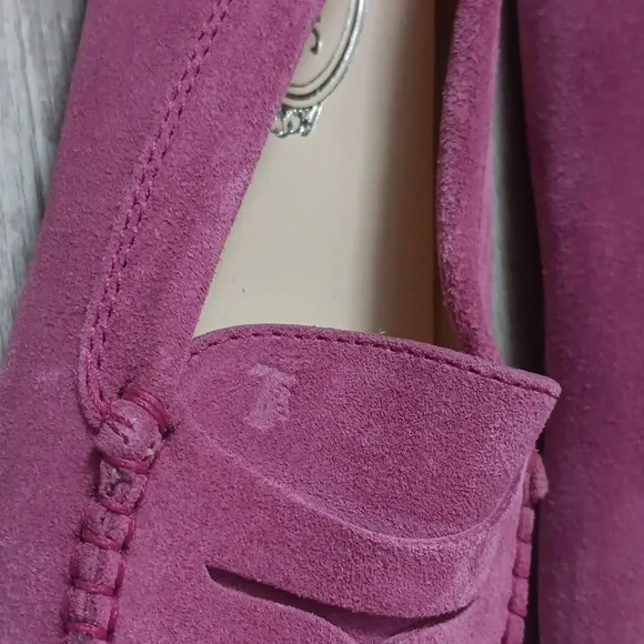 TOD'S new!!..SUEDE GOMMINI PENNY LOAFER..SIZE 39.5