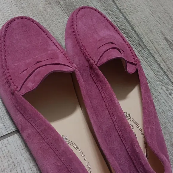 TOD'S new!!..SUEDE GOMMINI PENNY LOAFER..SIZE 39.5