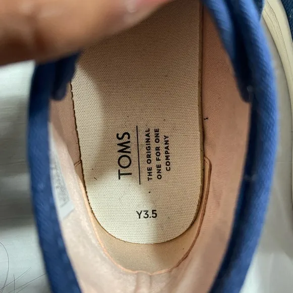 Toms Canvas Shoes