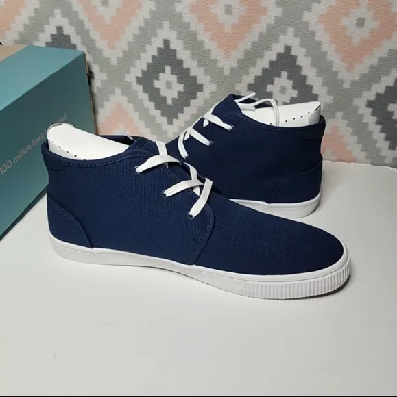TOMS Carlo Mid-Top Canvas Sneaker