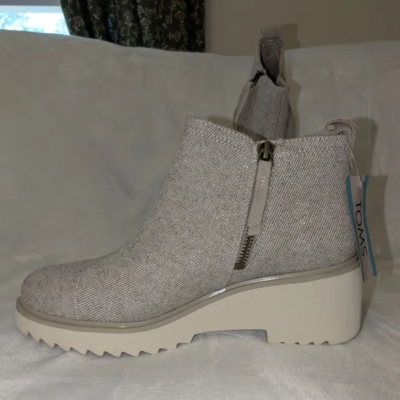 Toms Women's Light Tan Maude Booties Size 9