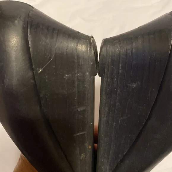 TORY BURCH BLACK GOLD WEDGES SHOES SIZE 6M HAVE SOME WEAR ON