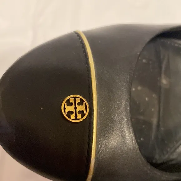 TORY BURCH BLACK GOLD WEDGES SHOES SIZE 6M HAVE SOME WEAR ON