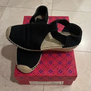TORY BURCH CATALINA 3 50MM BLACK ESPADRILLE CANVAS SHOES SIZE 8