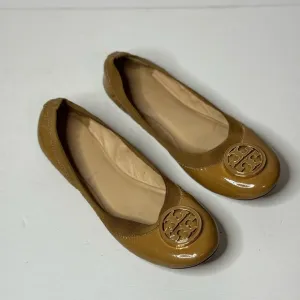 TORY BURCH CLAIRE TAN LEATHER SHOES US 6.5 M GOLD REVA LOGO ELASTIC BALLET FLATS