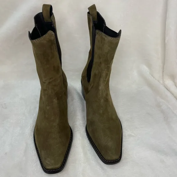 TORY BURCH MEDALLION CHELSEA ANKLE‎ BOOTSUEDE RIVER ROCK 5.5M, B 238