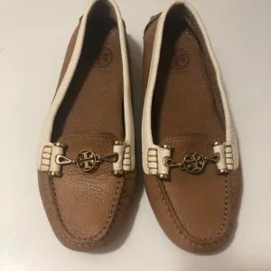 Tory Burch soft and comfy slippers 🥿