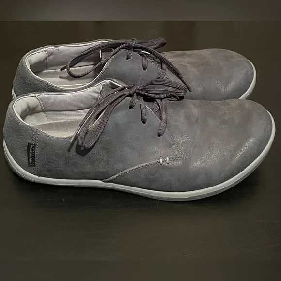 TRUE Linkswear Men's Gray Leather Golf Shoes