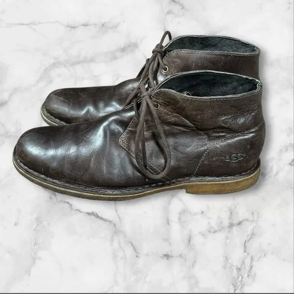 UGG Leighton Chukka Boot 3275 Leather Shoes Chocolate‎ Brown Men Sz 10.5