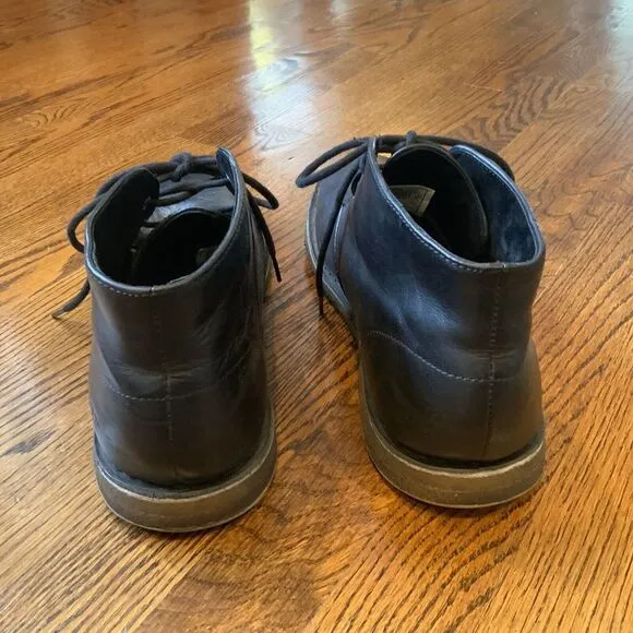 UGG‎ Leighton Mens Size 11 Black Crinkled Leather Chukka Ankle Boots Shoes