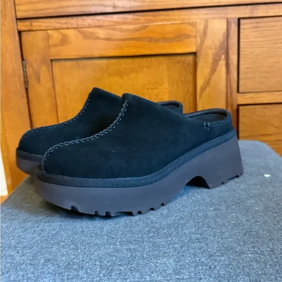 UGG NEW HEIGHTS CLOG WOMEN SHOES BLACK size 8 new