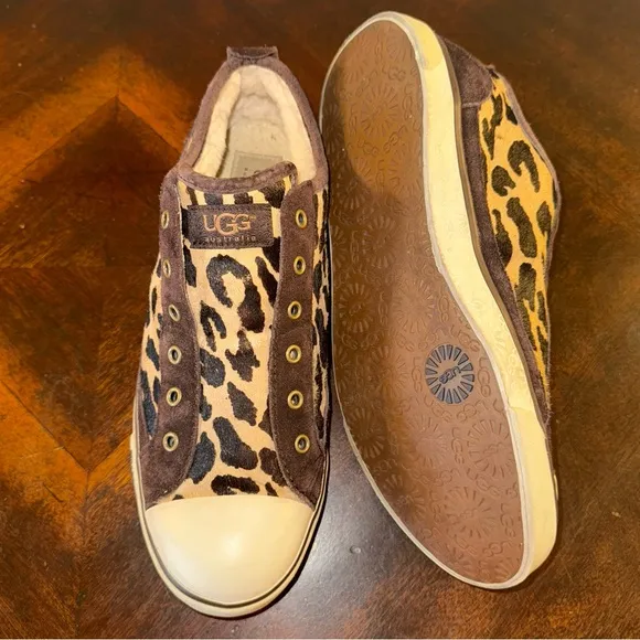 UGG Womens Laela Exotic Leopard Print Shoes SZ 10 leather sheepskin