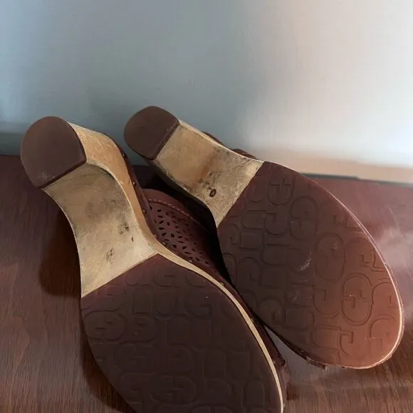 Ugg Brown Slide Shoes Size 8