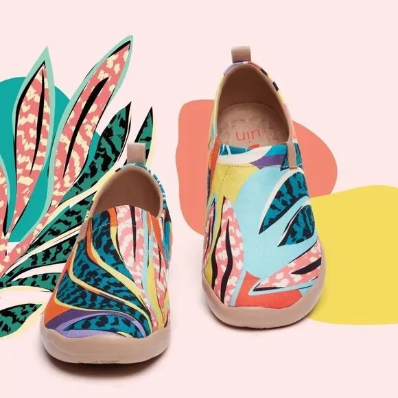 UIN Art Canvas Travel Shoes NWT Starlight Daisy Toledo Sz 7.5