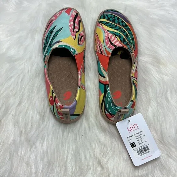 UIN Art Canvas Travel Shoes NWT Starlight Daisy Toledo Sz 7.5