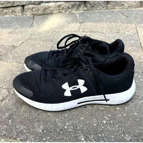 Under Armour Micro G Pursuit SE BP running/athletic shoes size 9