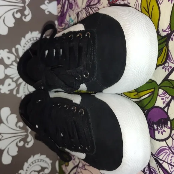 Vans Chima Pro 2 Skate Shoes