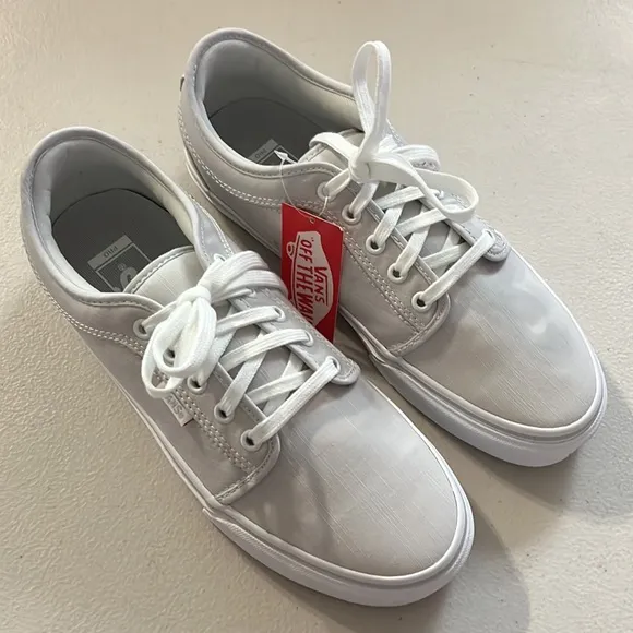 VANS | Chukka Low Chambray Grey &amp; White Skate Shoes