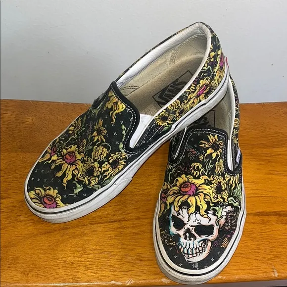 VANS CLASSIC BEAUTY SKULL SLIP-ON UNISEX SHOES MENS 5.5/WOMEN’S 7