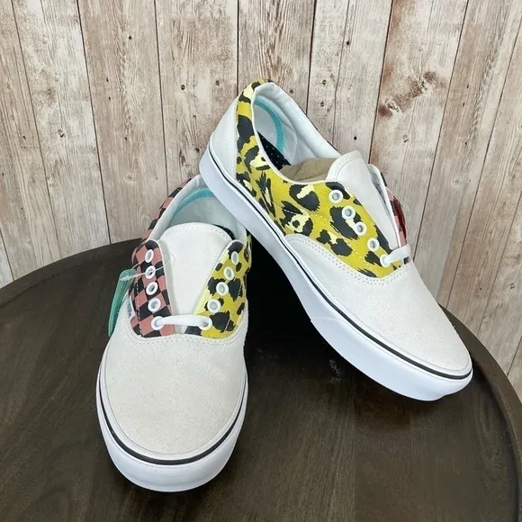Vans ComfyCush Era Mixed Media Sneaker Size 9.5 Women
