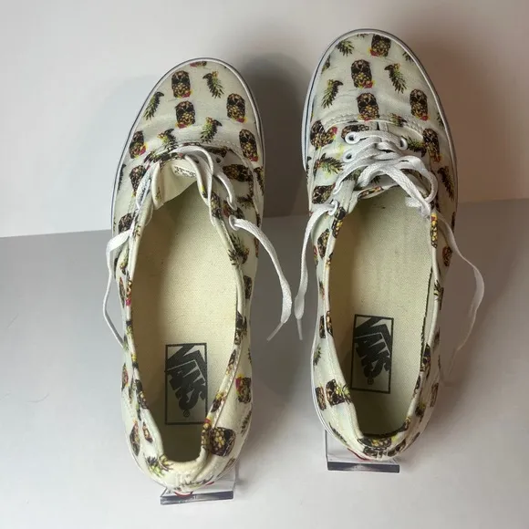 Vans “Drained and Confused” Pineapple White Sneakers. M size 9.0, W 10.5. Unisex
