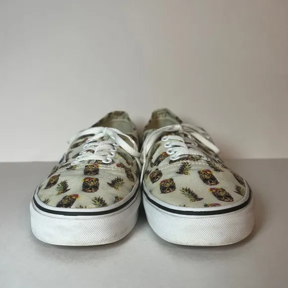 Vans “Drained and Confused” Pineapple White Sneakers. M size 9.0, W 10.5. Unisex