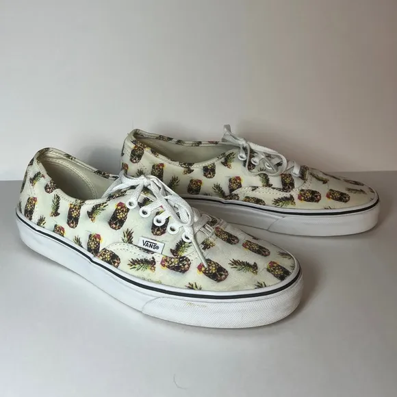 Vans “Drained and Confused” Pineapple White Sneakers. M size 9.0, W 10.5. Unisex